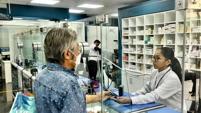 Farmacia institucional de la Digemid recibe certificación ISO 9001-2015 a su Sistema de Gestión de la Calidad