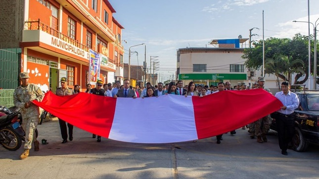 Realizan ceremonia por el Día de la Bandera.