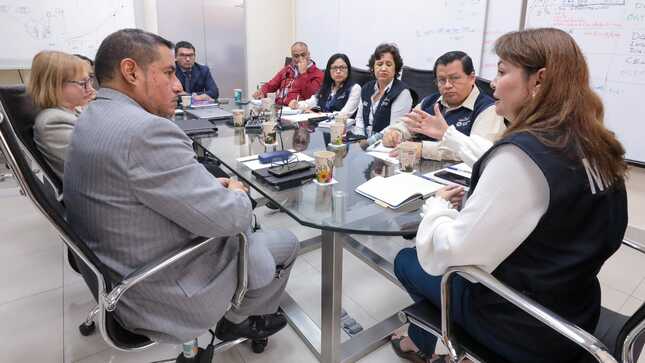 Ministerios de Salud y Trabajo conforman comité especializado para prevenir riesgos y proteger la salud de los trabajadores