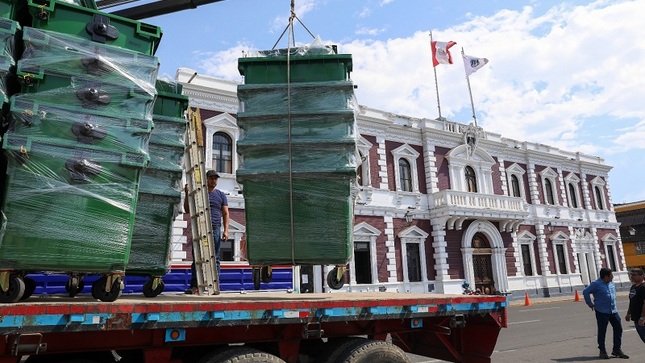 La MPT tiene más de 200 de estos contenedores distribuidos en puntos estratégicos de la ciudad para el acopio de basura domiciliaria.