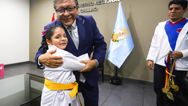 Gobernador del Callao brinda su apoyo a niña karateca que representará al Perú en los EE. UU.