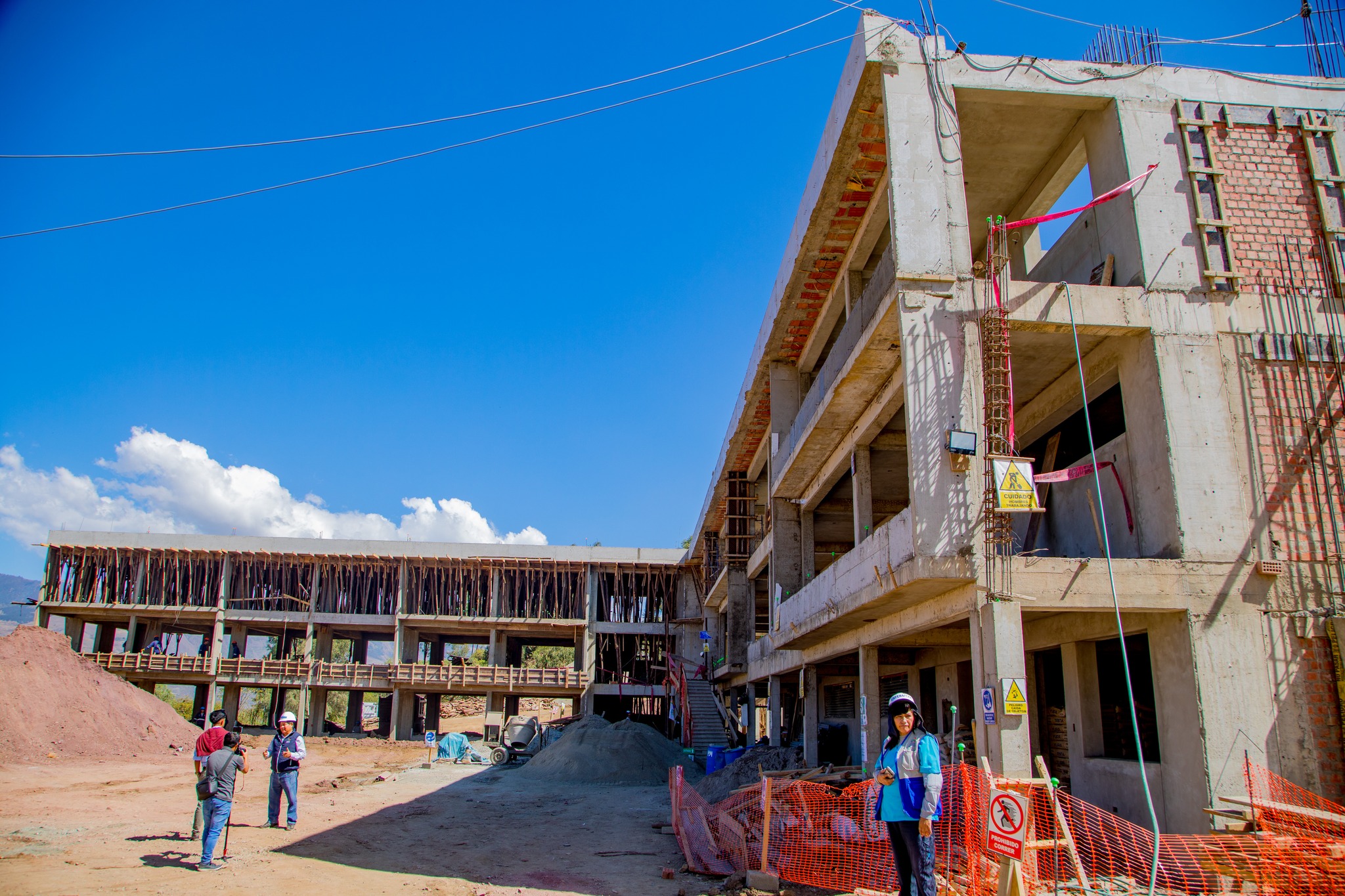 Gore Apurímac intensifica trabajos de construcción de I.E. el Carmelo de Abancay para acortar brechas en infraestructuras escolares