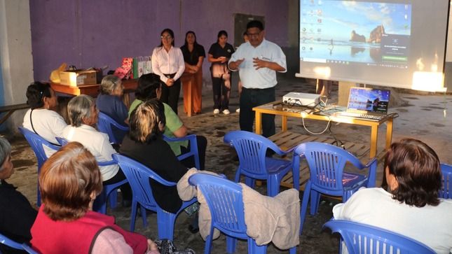 MUNICIPALIDAD DE HUAURA, CENTRO EMERGENCIA MUJER Y CENTRO DE SALUD BRINDAN CHARLA A INTENGRATES DEL CENTRO DE MADRES EL MILAGRO Y JUNTAS VECINALES.