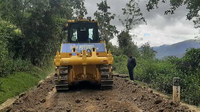 Gore La Libertad ya avanzó con el mantenimiento de 125 km de caminos en Pataz