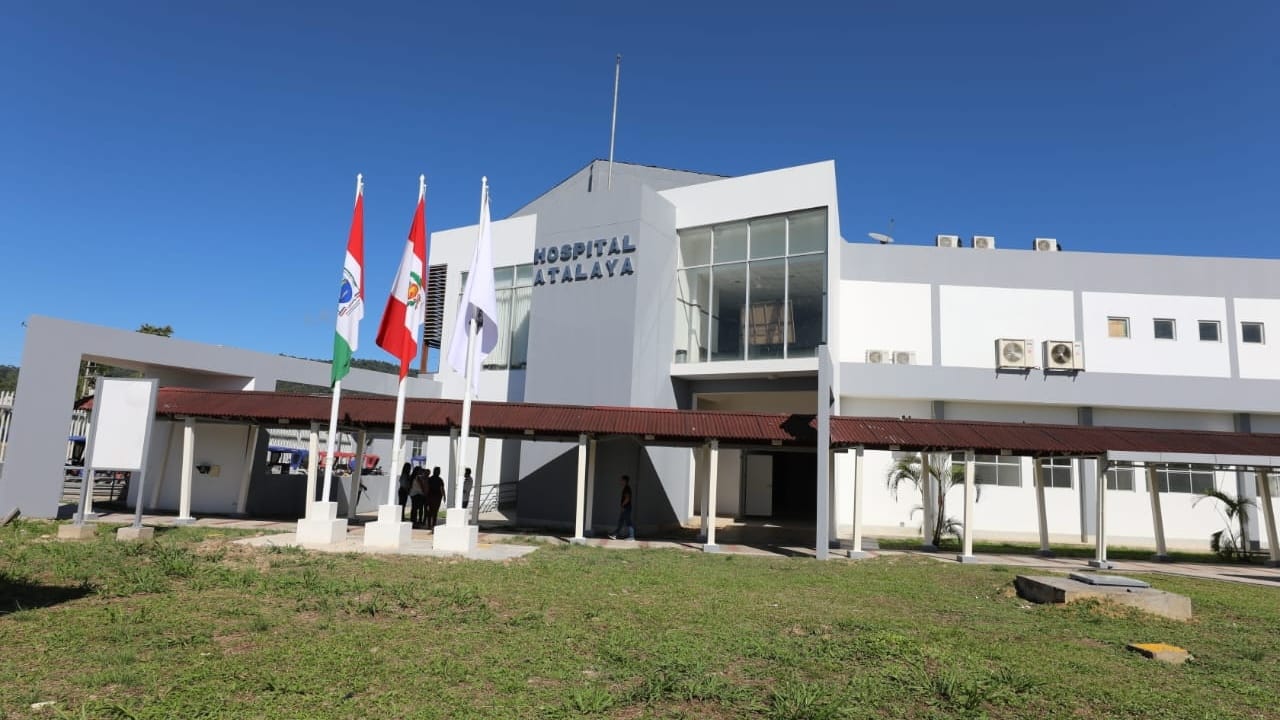 Titular del sector junto a la presidenta de la República inauguran primer hospital intercultural que beneficiará a más de 370 comunidades nativas