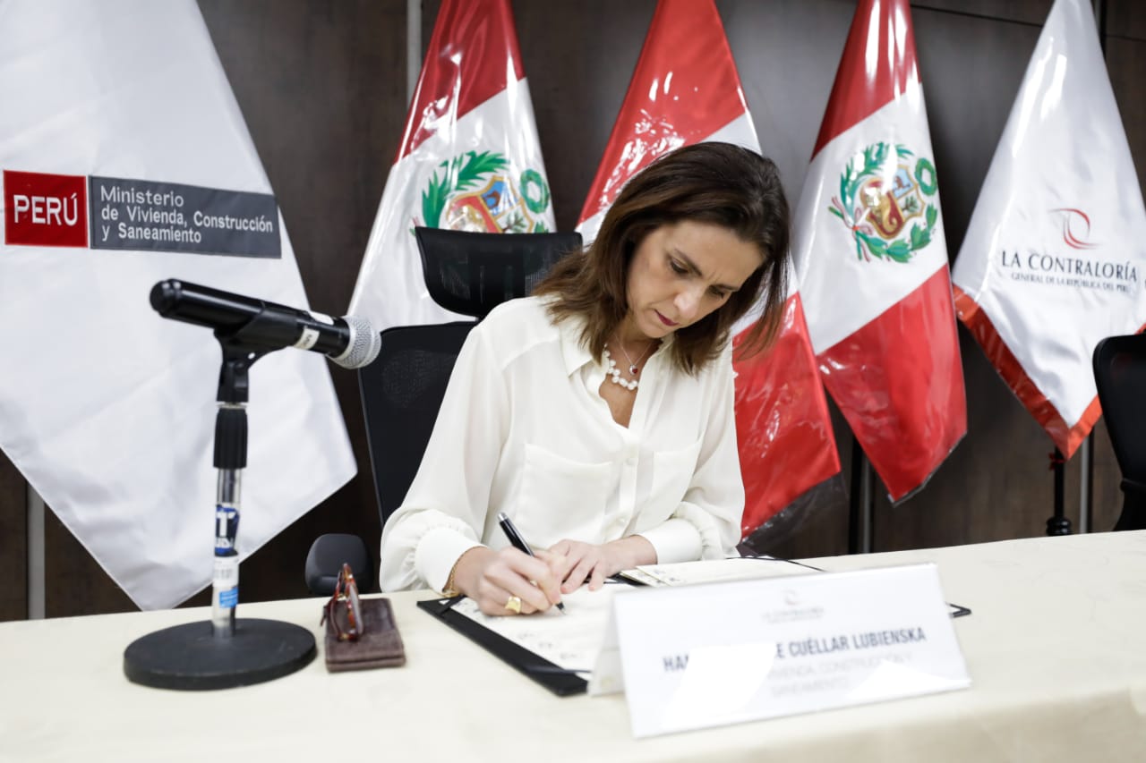 Ministerio de Vivienda y Contraloría firman convenio de cooperación que permitirá fortalecer lucha contra la corrupción