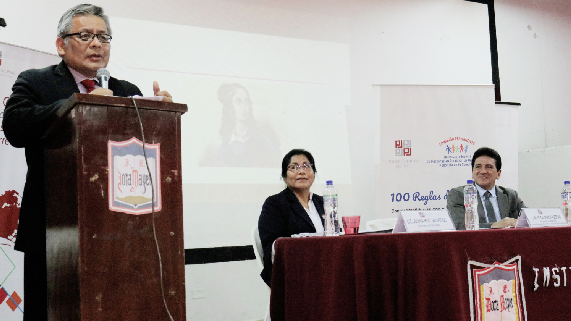 Juez supremo Carlos Calderón Puertas, vicepresidente de la Comisión Permanente de Acceso a la Justicia de Personas en Condición de Vulnerabilidad y Justicia en tu Comunidad del Poder Judicial, dictó charla de empoderamiento a alumnas del colegio Dora Mayer - Callao
