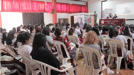 Alumnas del colegio Dora Mayer recibieron charla de la Comisión de Acceso a la Justicia de Personas en Condición de Vulnerabilidad y Justicia en tu Comunidad de la Corte Superior del Callao
