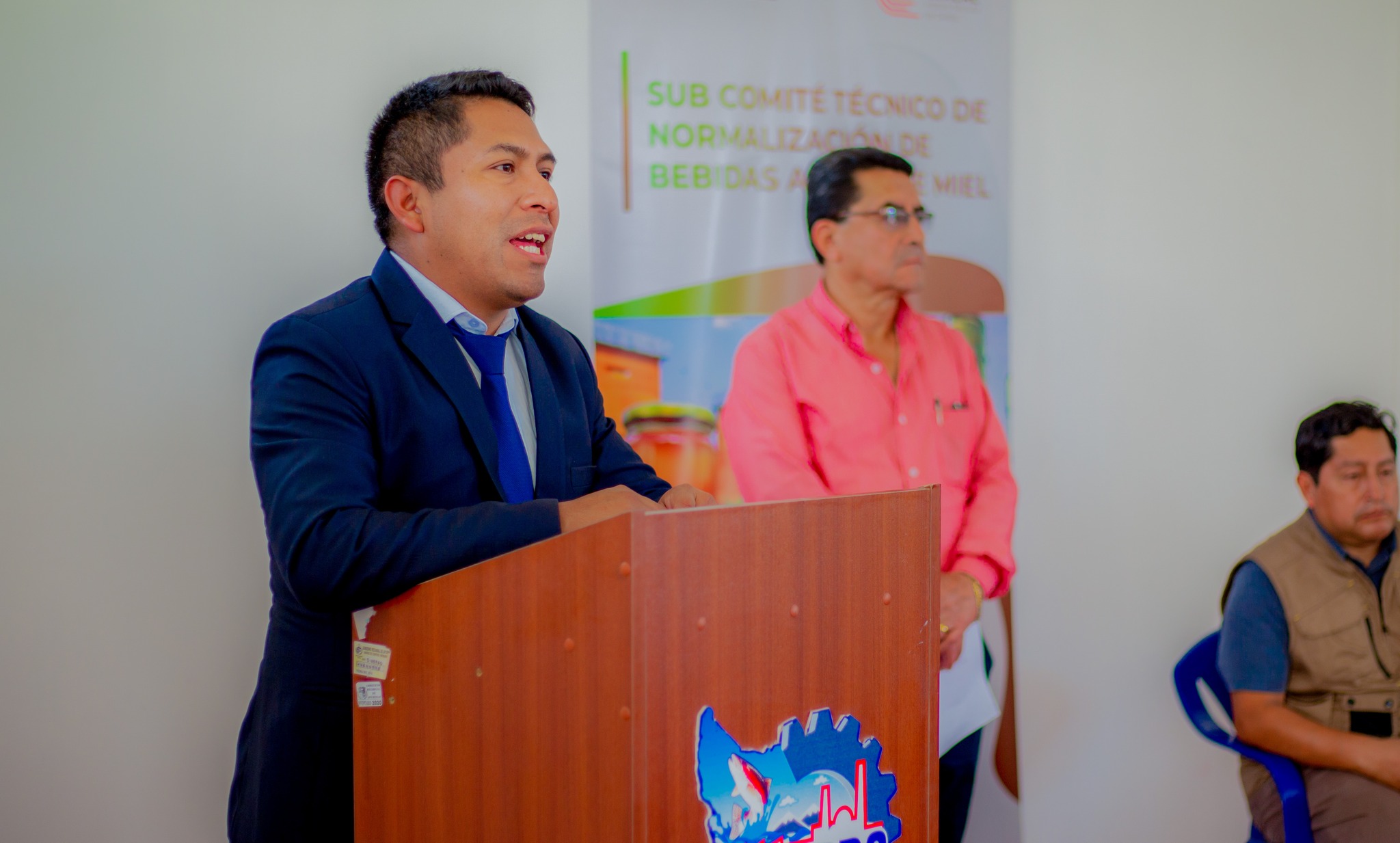 Socializan en charla de capacitación norma técnica para fomentar calidad en elaboración de bebidas tradicionales apurimeñas