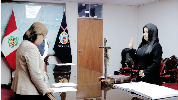 Presidenta de la Corte Superior de Justicia del Callao, Teresa Soto Gordon, tomó juramento a la abogada Carol Betsy Gutiérrez de la Cruz como jueza supernumeraria de Familia