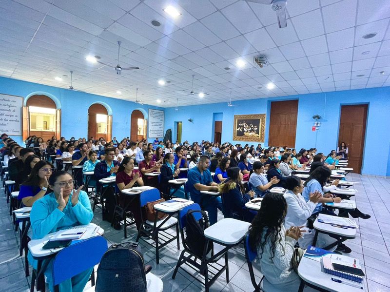 Foto 1 de Más de 500 profesionales de salud iniciarán su Serums en centros de salud de Lima Centro 