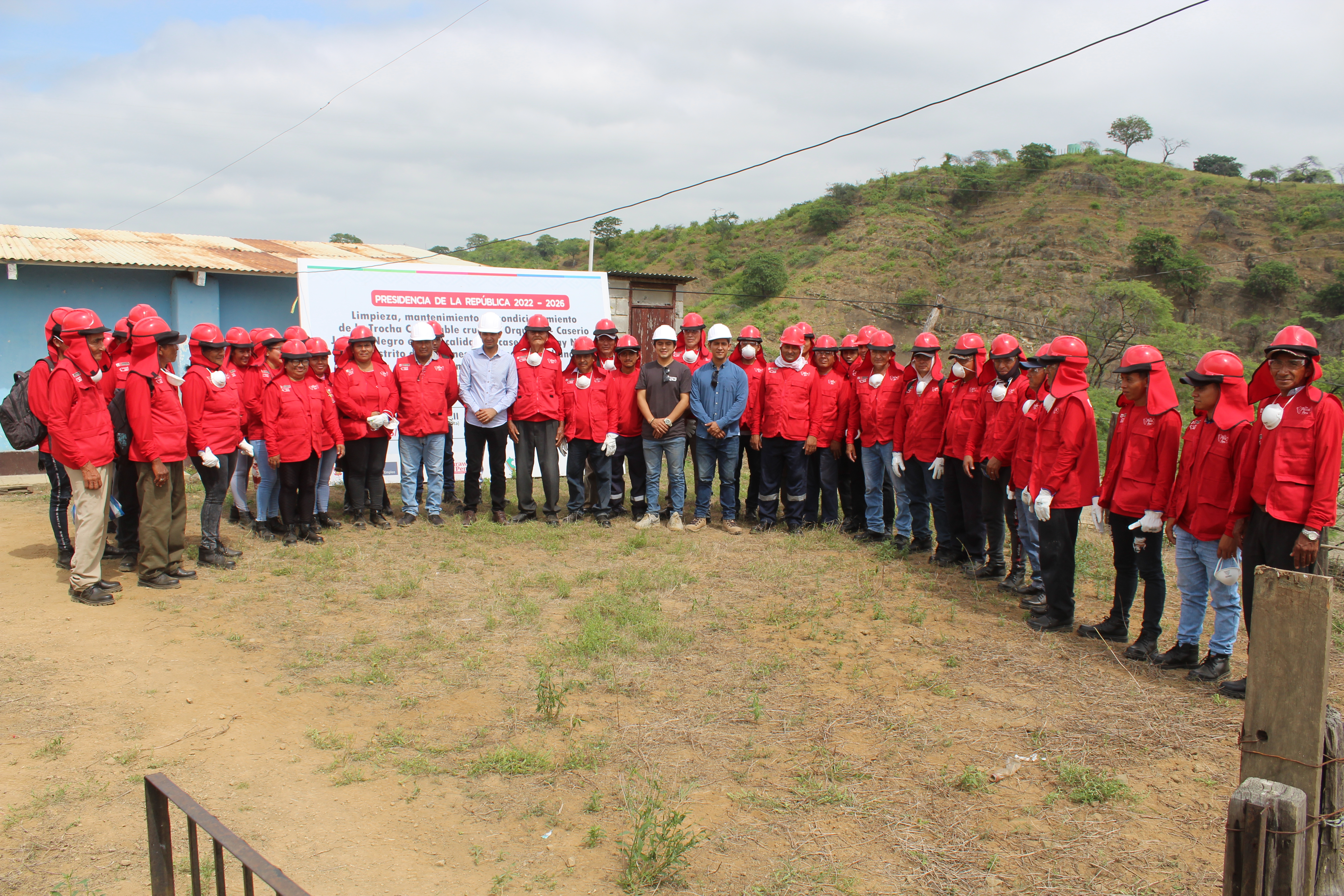 Se iniciaron las actividades del programa temporal de empleo “LURAWI PERU”, en el caserío de Jahuay Negro.