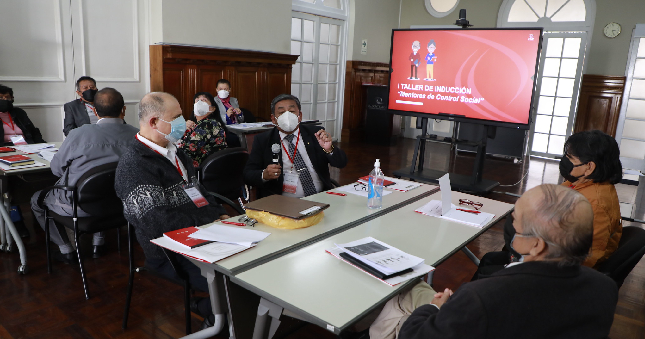 La Contraloría General convoca a adultos mayores de 60 de años en adelante, para que puedan participar del programa voluntario “Mentores de Control Social” y de esta manera se conviertan en aliados para la fiscalización en el correcto uso de recursos públicos en la región de Ucayali.