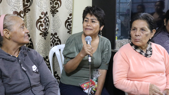 Vecinas del comedor Santa Rita de Casia (playa Rímac-Callao) realizaron consultas sobre prevención de la violencia familiar