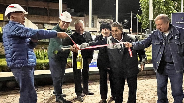 Parques “El bosque” y “El Tumi” en Pio Pata estrenan moderna iluminación LED