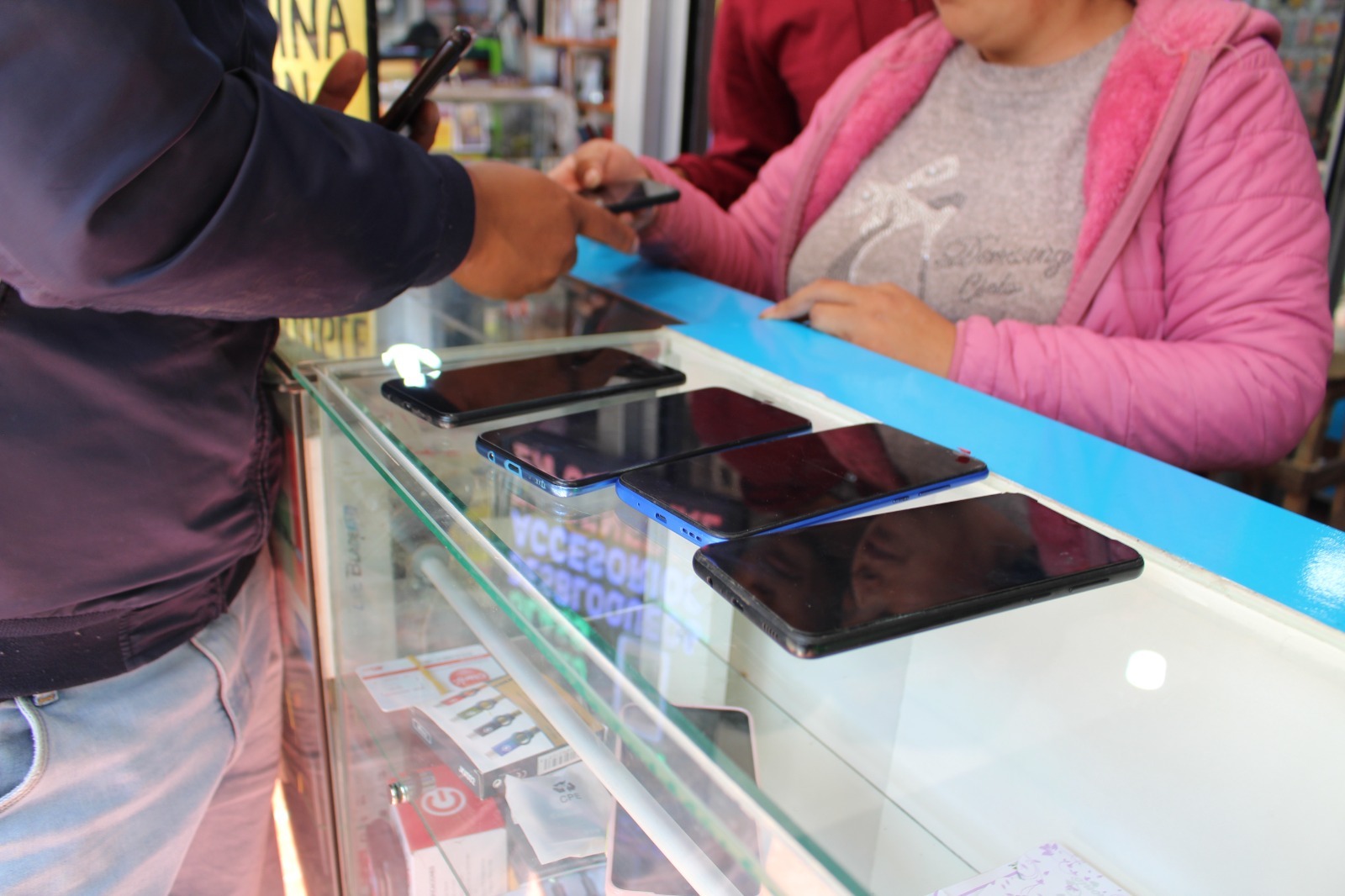 Incautan 39 celulares robados