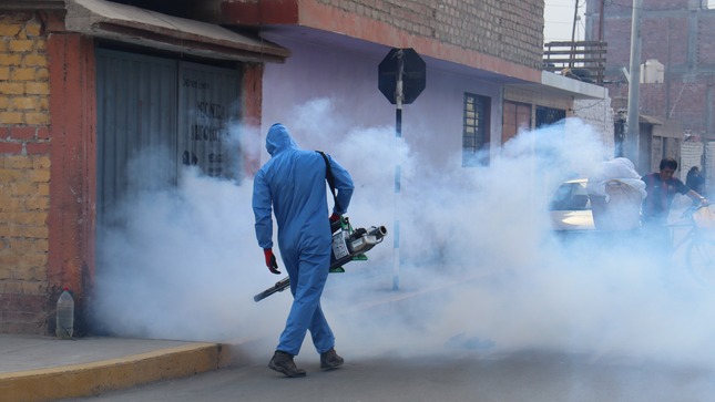 Municipalidad provincial continúa jornada de fumigación para contener presencia del dengue en Huaral