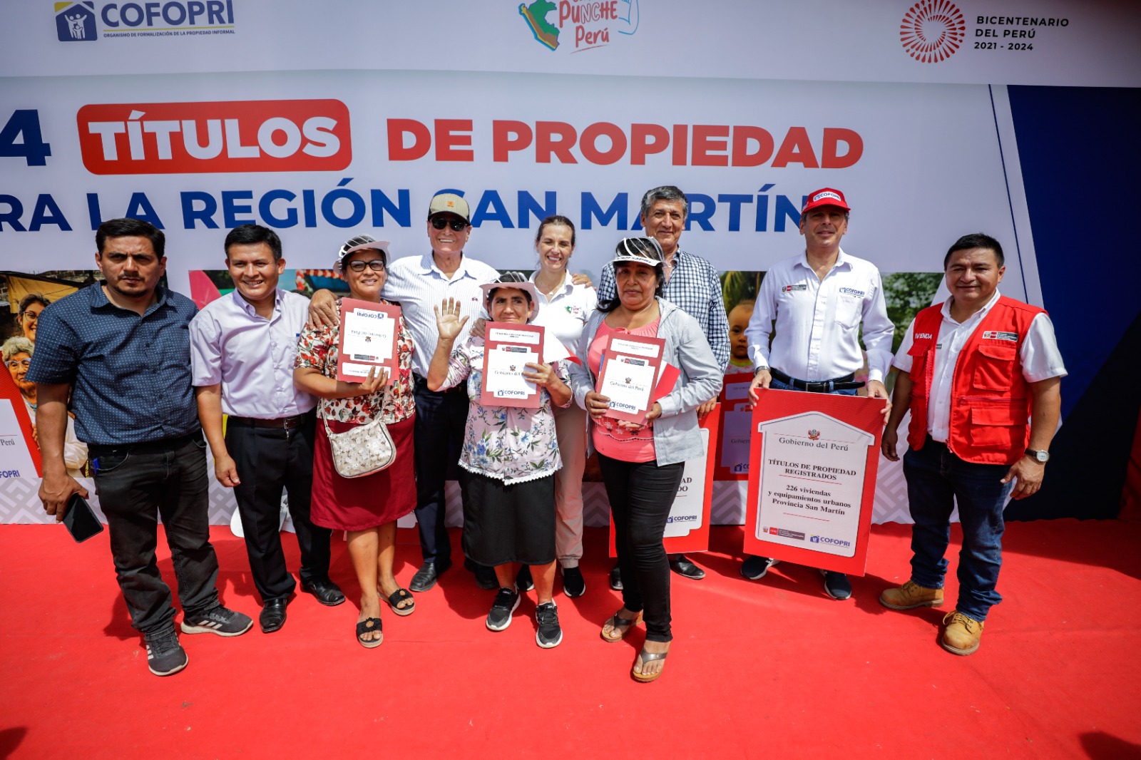 Titular del MVCS, Hania Pérez de Cuéllar encabezó acto de transferencia de recursos por S/ 31 millones a autoridades de la región para ejecutar proyectos.