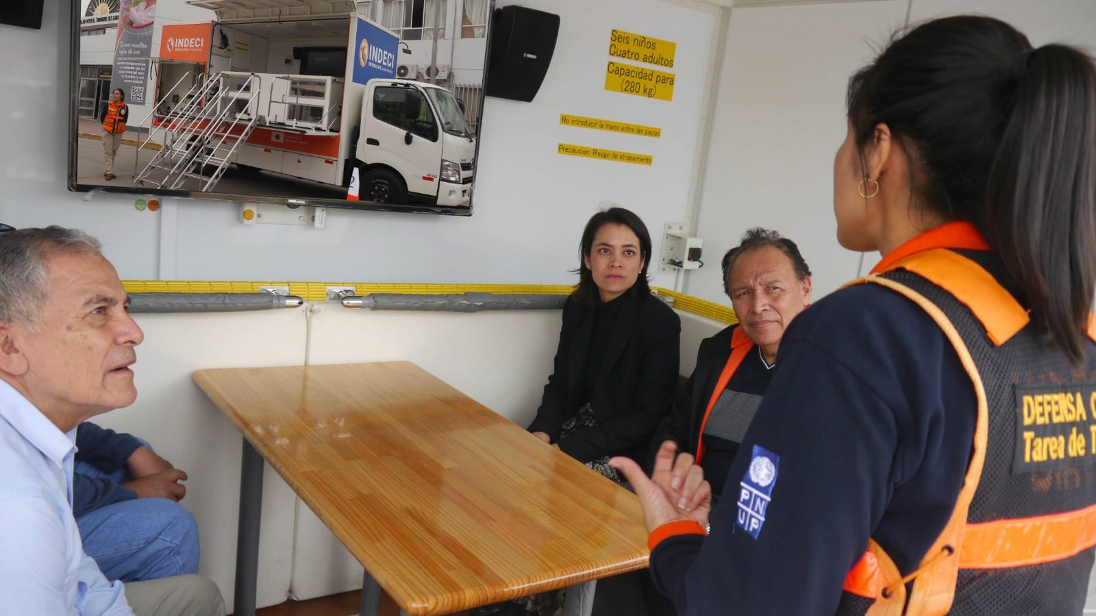 Trabajadores y usuarios del Noguchi se preparan ante una emergencia por sismo-