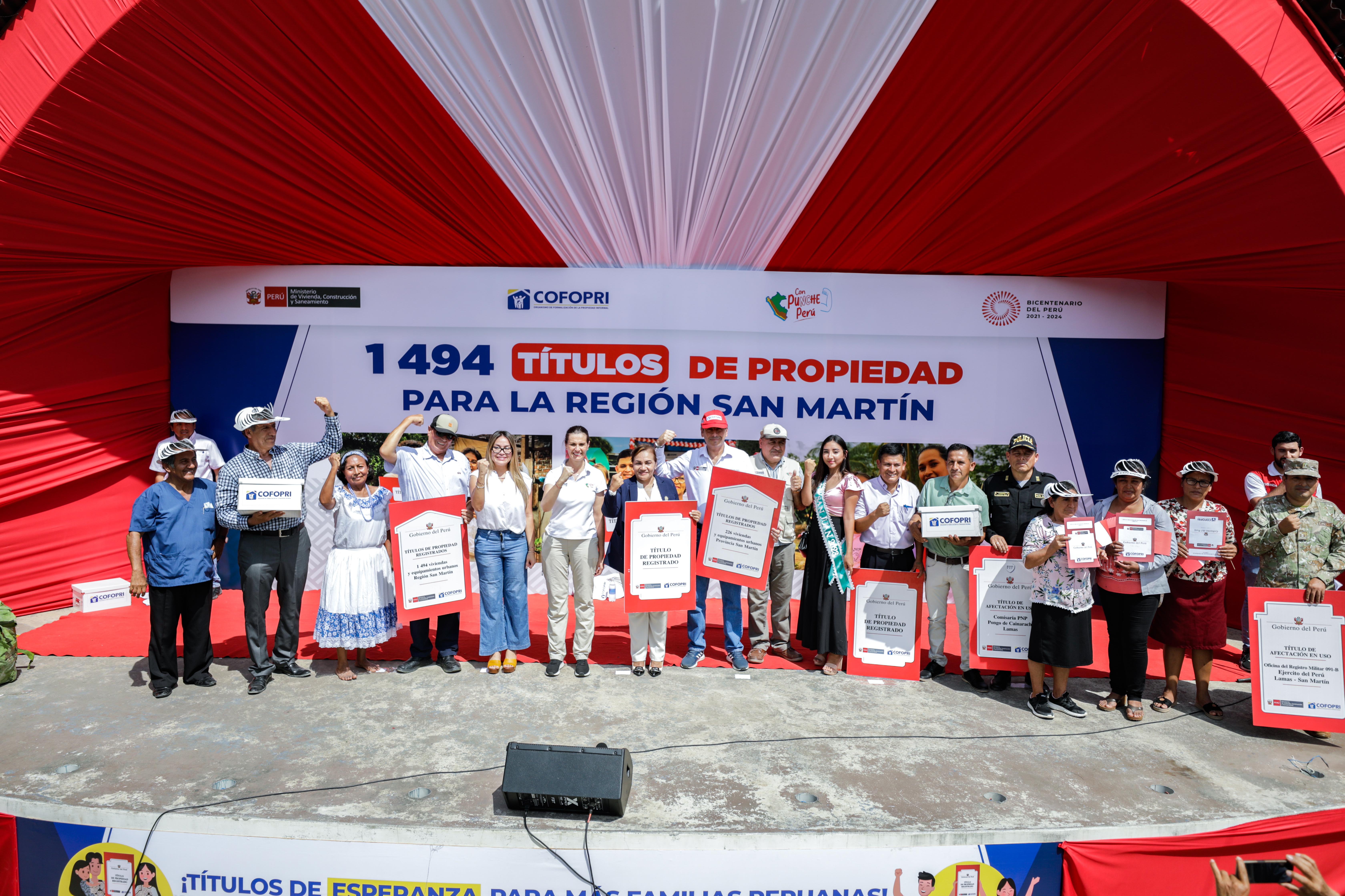 Cofopri entregó 1,432 títulos de propiedad para familias y 62 para comisaría, Oficina de Registro Militar del Ejército del Perú y otros equipamientos urbanos