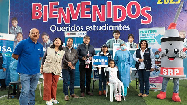 Se brindó el servicio de vacunación contra la influenza y el neumococo ante la temporada de bajas temperaturas, así como la vacuna de la covid-19