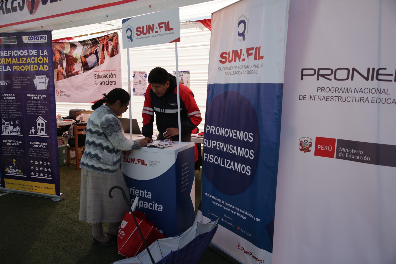 Ejecutivo acercó programas sociales y atenciones médicas a población de Macusani, en Puno