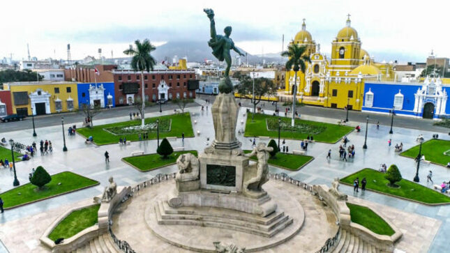 Plaza de Armas Trujillo