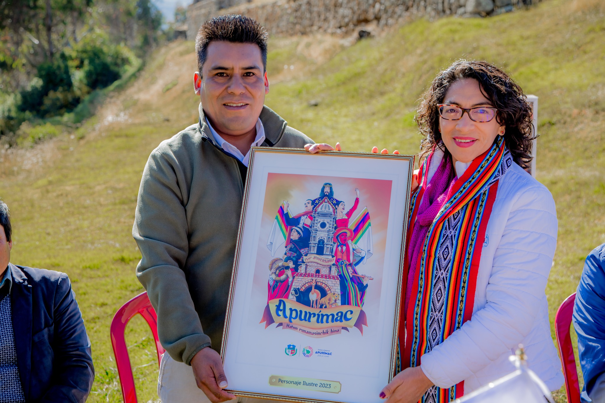 Ministra de cultura y gobernador regional Percy Godoy impulsan labores conjuntas en zona arqueológica de Saywite 