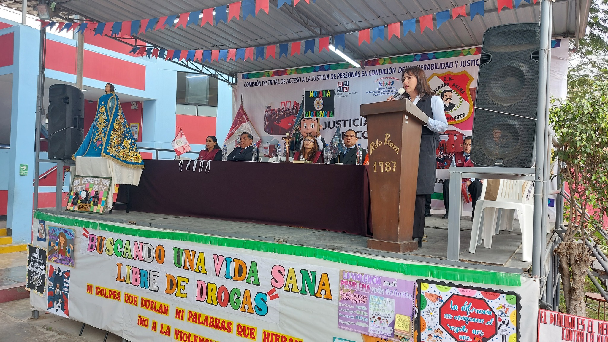 Esta actividad es parte de la implementación del programa “Justicia de Paz Escolar” donde se realizan charlas referentes a la prevención de la violencia escolar y menores adolescentes en conflicto con la ley penal.