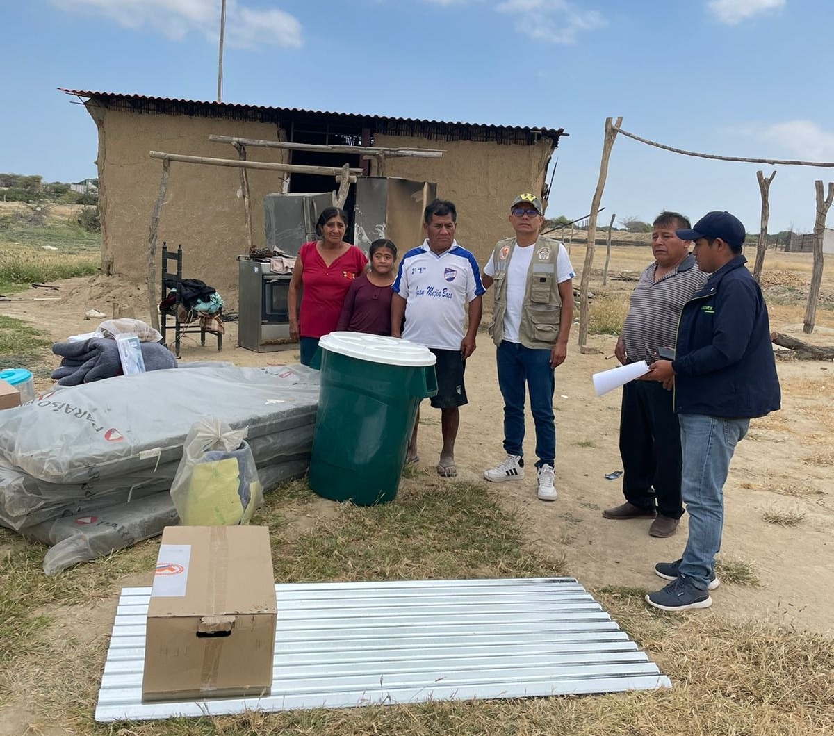 MDM brindó ayuda humanitaria a familia afectada por incendio.