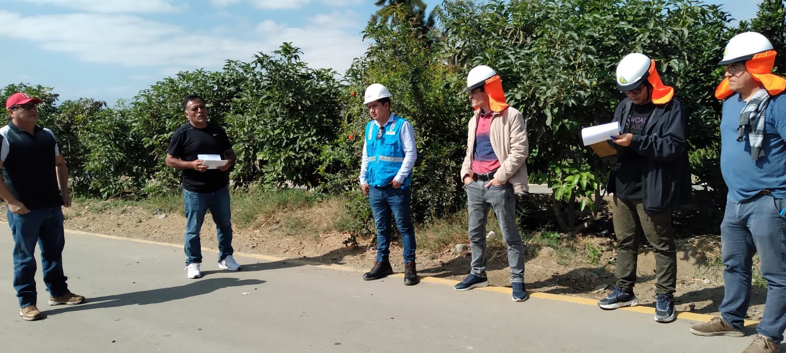 Comuna Nepeñera presenta observaciones en obra del C.P. de la Grama
