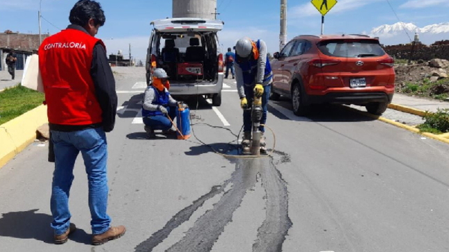 La Contraloría General identificó un perjuicio de S/ 440 757 en contra de la Municipalidad Distrital de Socabaya, provincia y departamento de Arequipa, por irregularidades en la obra de infraestructura vehicular y peatonal en el sector 2 del asentamiento urbano Horacio Zeballos Gámez.