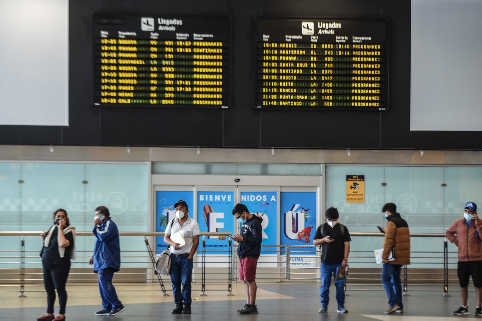 Feriado largo: sepa qué hacer si se retrasa o cancela su vuelo