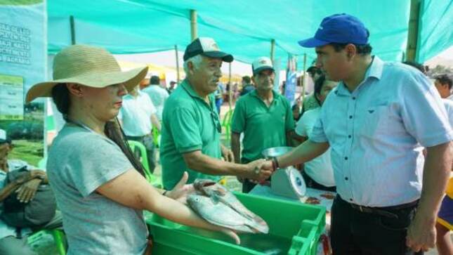 Gobernador: "Estamos trabajando en la licencia social para sacar adelante Vilcazán"