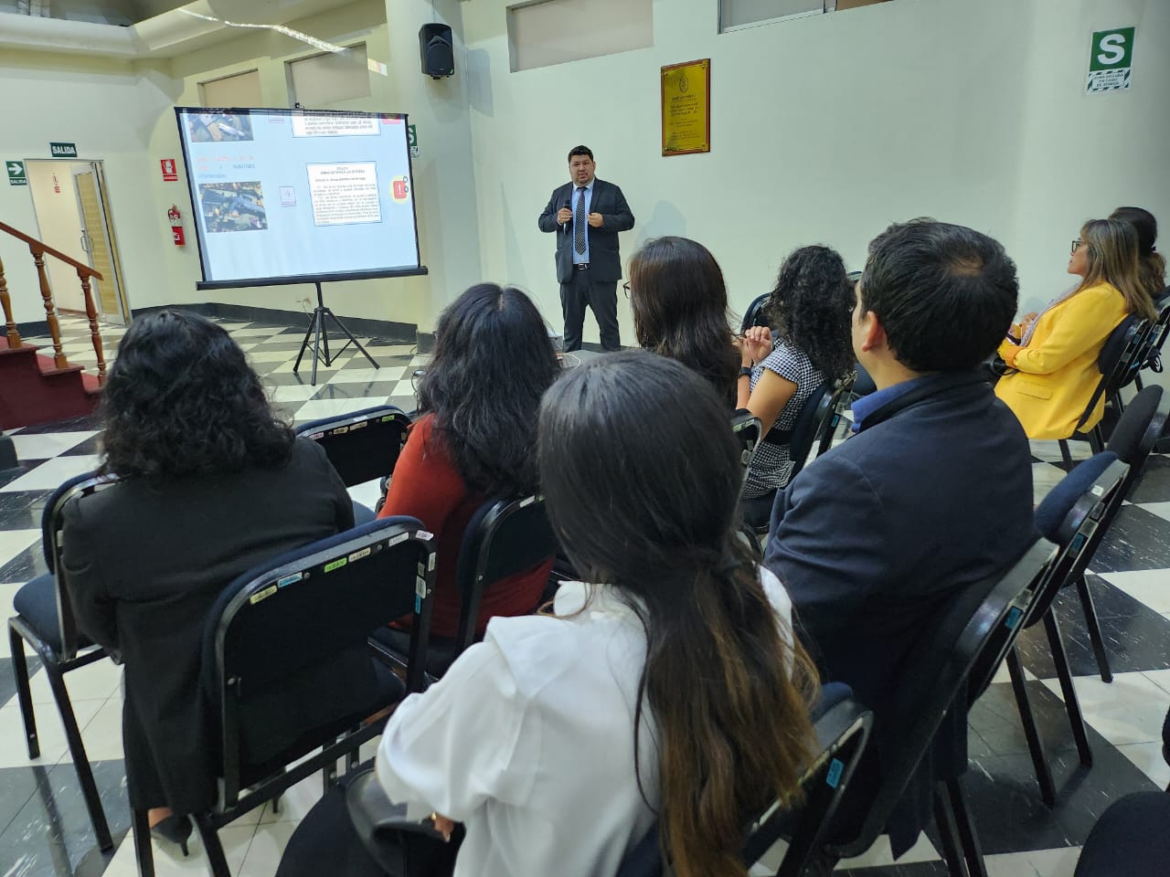 Actividad buscó intercambiar experiencias con la finalidad de fortalecer las acciones que realiza el Ministerio Público para enfrentar el tráfico de armas.