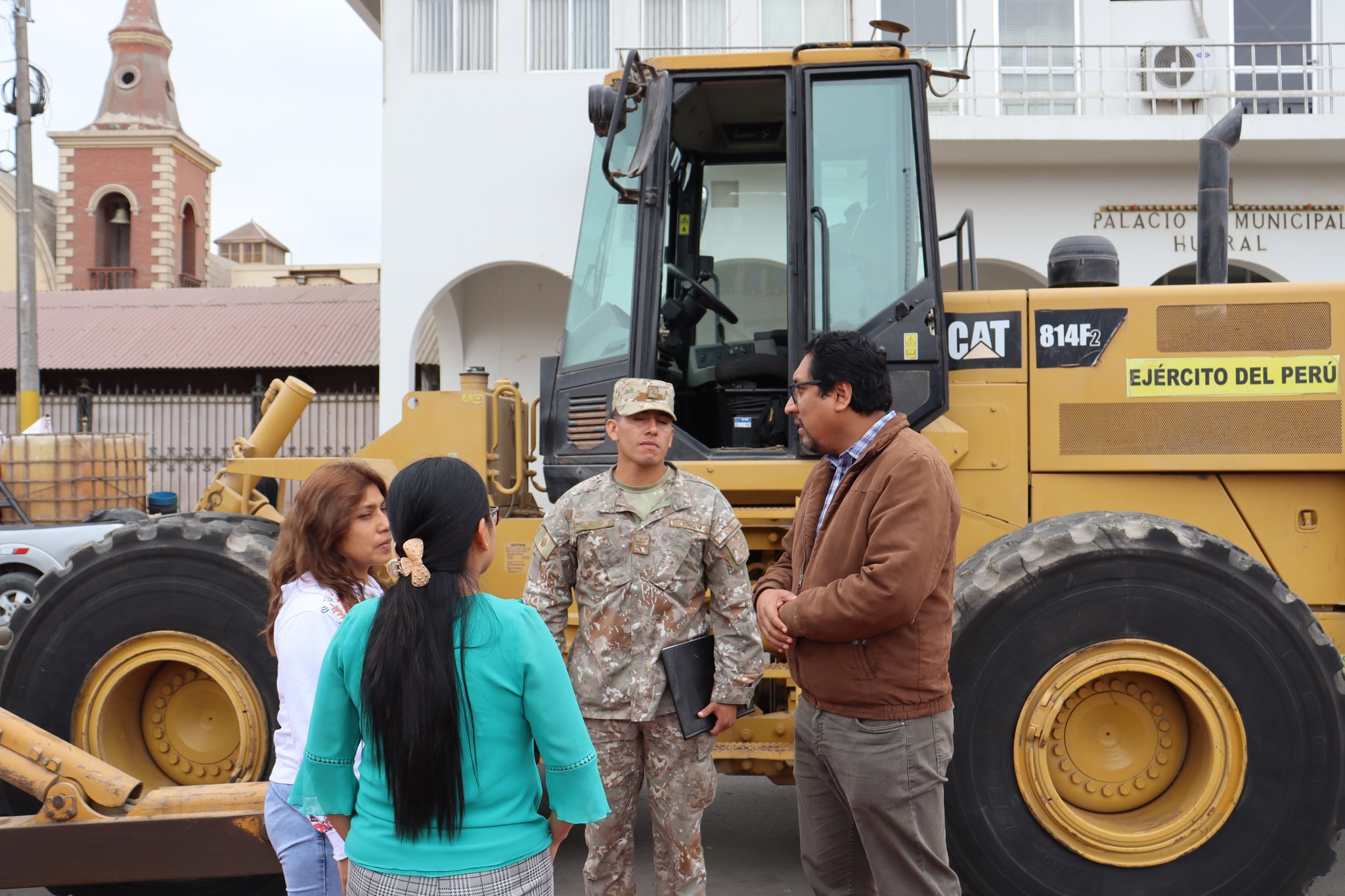 Maquinarias del ejército peruano llegan a nuestra ciudad para realizar trabajos de encauzamiento del río Chancay - Huaral
