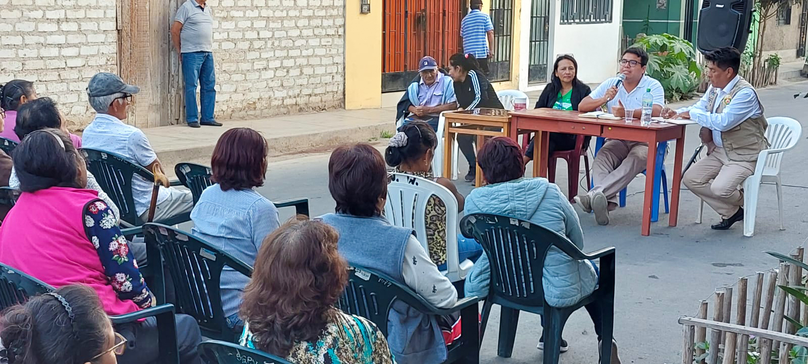 La municipalidad provincial de Huaral cerca a la población escuchando sus necesidades