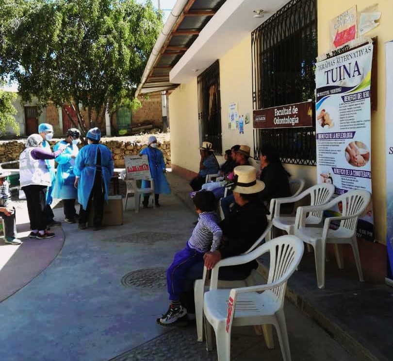 Decenas de vecinos de Sumbilca recibieron atención médica gratuita en diversas especialidades médicas
