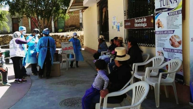  Decenas de vecinos de Sumbilca recibieron atención médica gratuita en diversas especialidades médicas