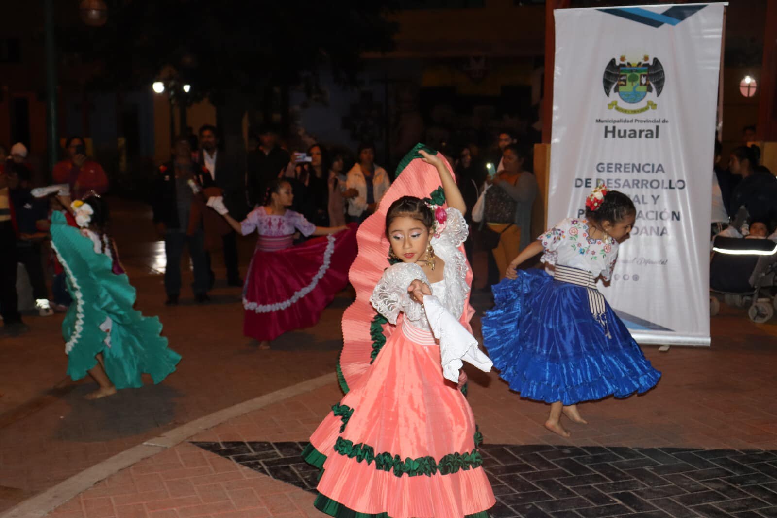 Huaral tuvo su "Noche Cultural" en honor a nuestro santo patrón San Juan Bautista