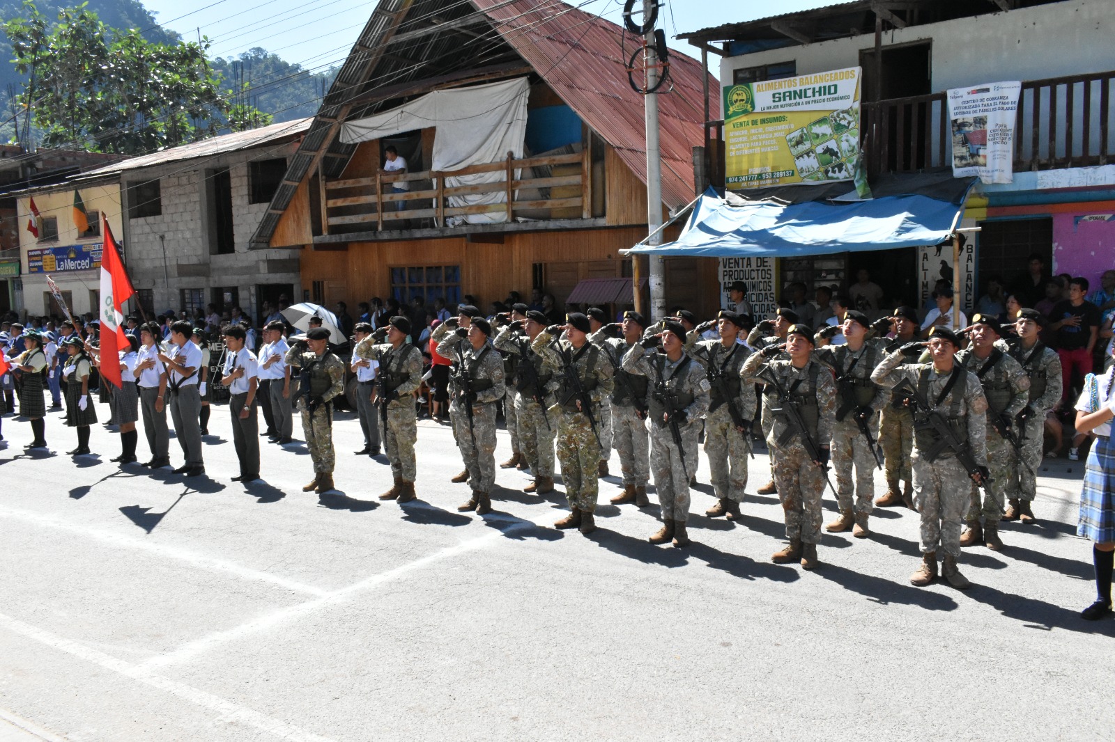 Civismo cívico se vivió en en el desfile por los 137 aniversario de Fundación en Honor al Santo Patrón San Luis de Gonzaga 