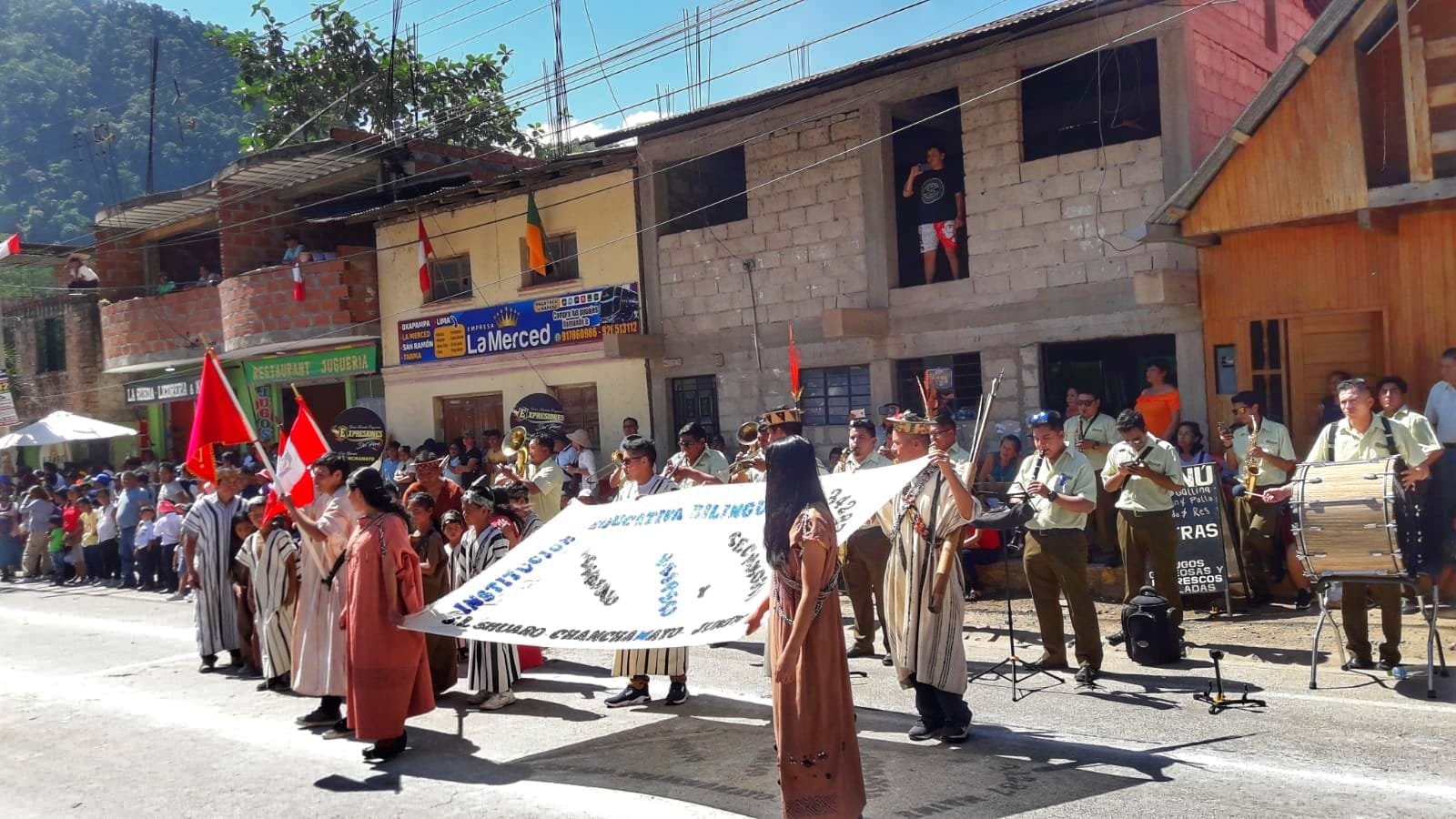 Civismo cívico se vivió en en el desfile por los 137 aniversario de Fundación en Honor al Santo Patrón San Luis de Gonzaga 