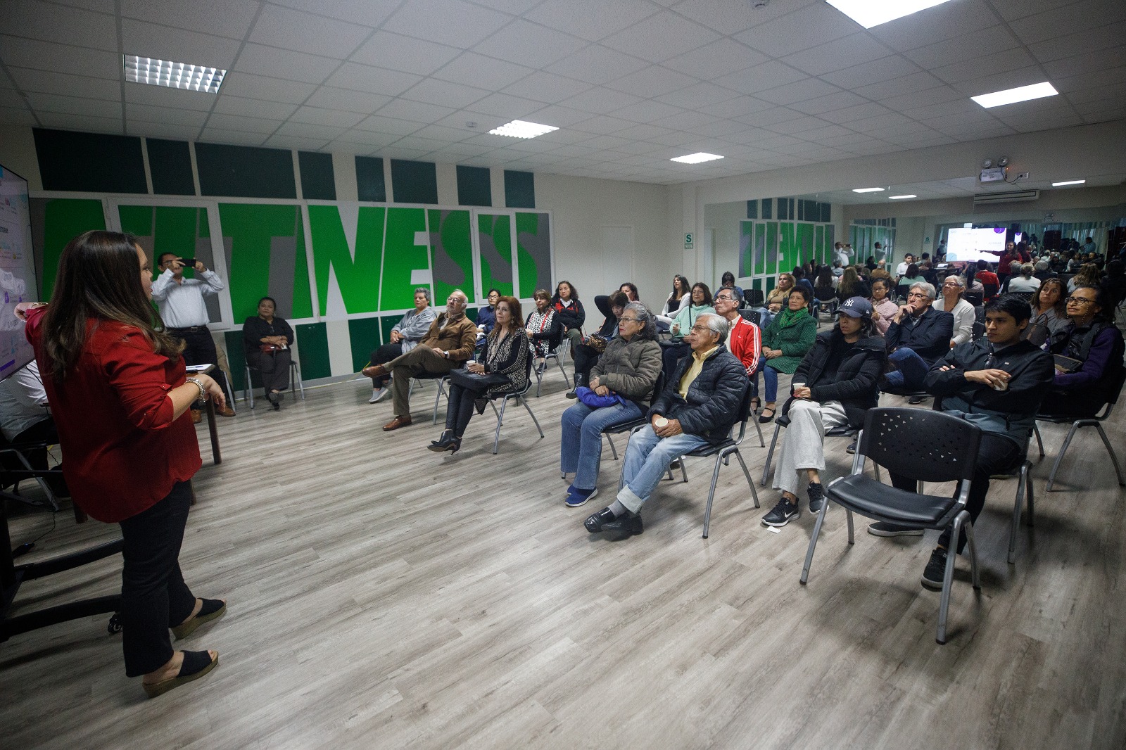 Se realiza primera charla de formalización a emprendedores