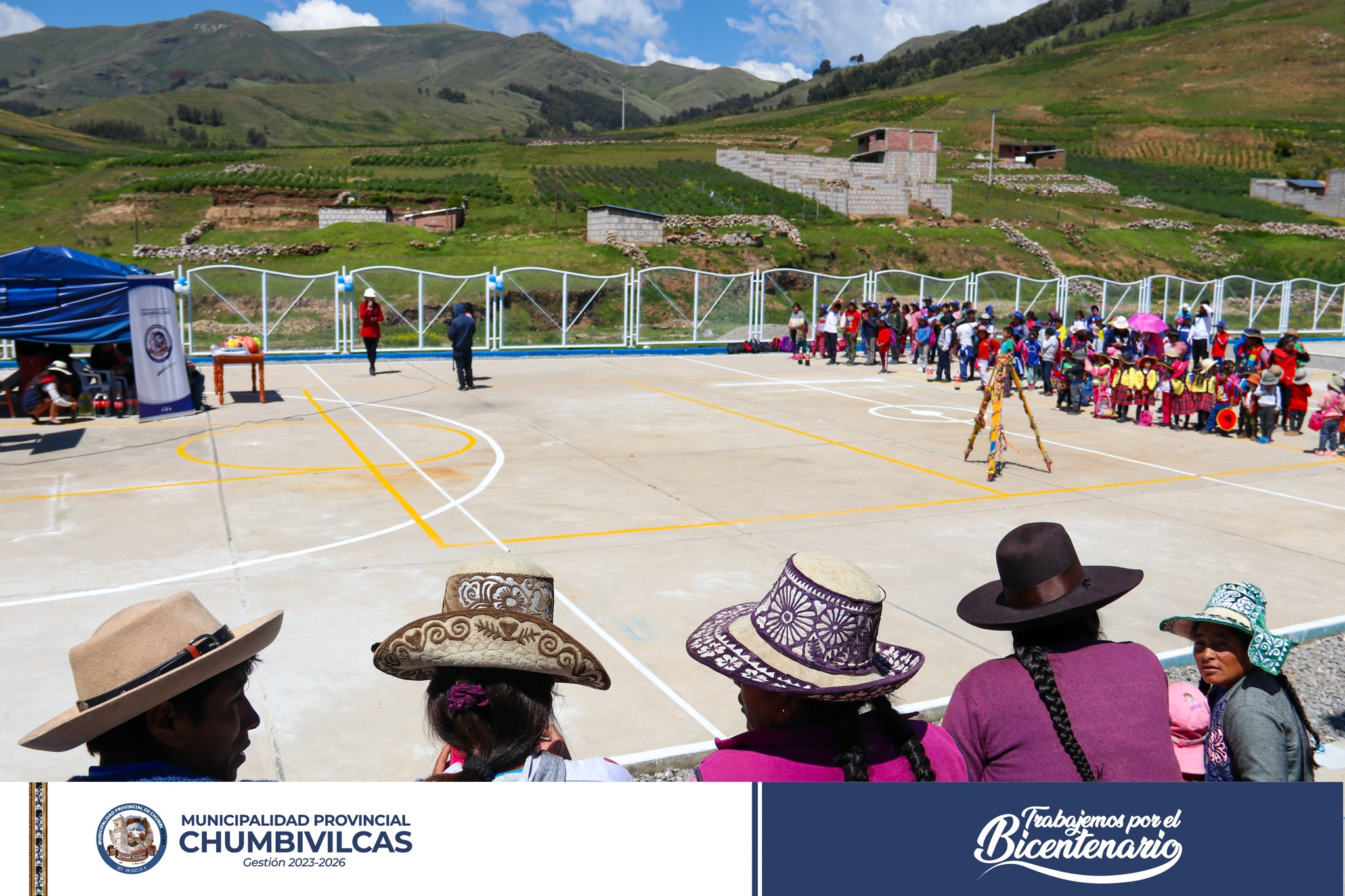 Municipalidad de Chumbivilcas entrega renovado complejo deportivo José Carlos Mariátegui