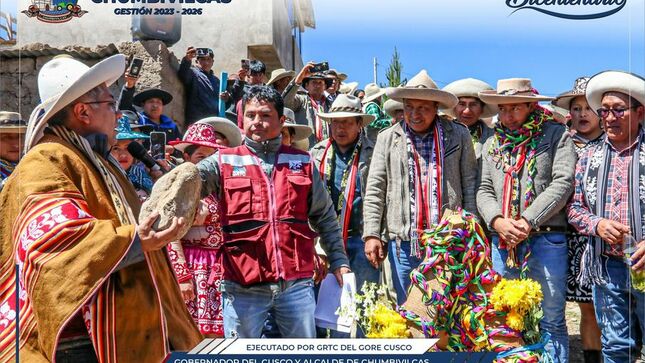 Gobernador del Cusco y alcalde de Chumbivilcas reinician dos importantes obras de transitabilidad en Velille 