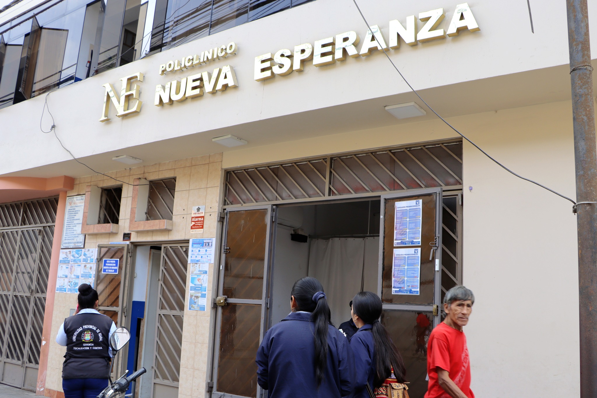 Fiscalización y control coordinadamente con servicios a la ciudad realizaron operativos a restaurantes y policlínicos