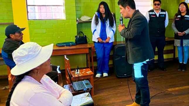 La Gerencia de Desarrollo Humano y Participación Ciudadana, mediante la Sub Gerencia de la Mujer, Niño, Adolescente y Adulto Mayor, a través de la Oficina de Defensoría Municipal del Niño, Niña y Adolescente DEMUNA; desarrollaron el Taller de Prevención en Escuela de Padres de la Institución Educativa Primaria N°70717 "EL MIRADOR".