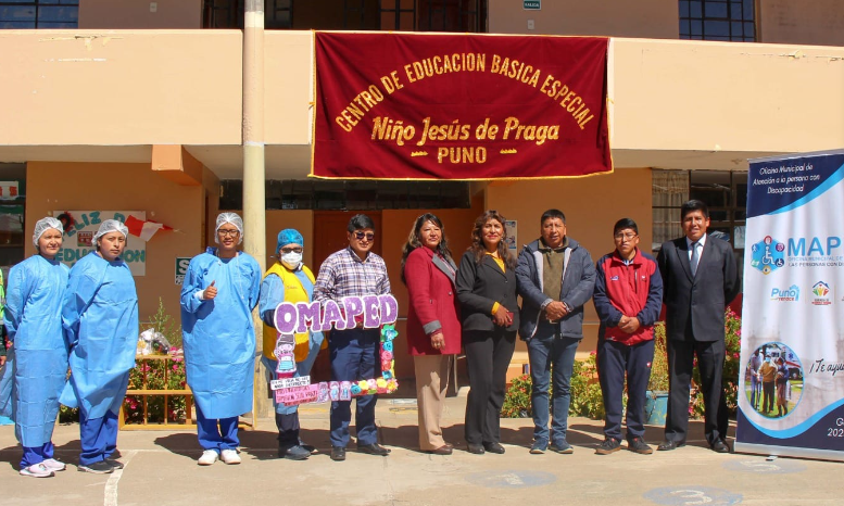 La campaña integral de salud promovida por la Oficina Municipal de Atención a las Personas con Discapacidad (OMAPED) de la Municipalidad Provincial de Puno; continúa descentralizando los servicios ediles en beneficio de las poblaciones vulnerables, esta vez se intervino el Centro de Educación Básica Especial “Niño Jesús de Praga”.