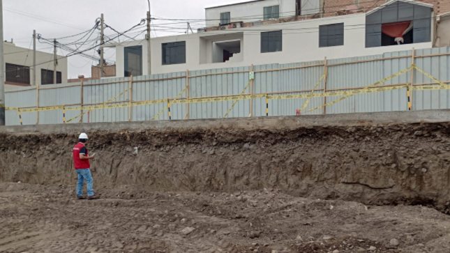 La Contraloría General alertó deficiencias en la elaboración y aprobación del expediente técnico de laobra "Mejoramiento del servicio educativo del Instituto Superior Tecnológico Público Víctor Raúl Haya de la Torre” en el distrito y provincia de Barranca, lo que podría generar ampliaciones de plazo y una eventual paralización de los trabajos mientras sea reformulada.