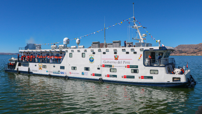 En horas de la mañana, en el Muelle Perurail, se desarrolló la ceremonia que da inicio a la segunda Campaña de Acción Social de la PIAS Lago Titicaca I” en Puno, la cual acercará y brindará los servicios del Estado a más de 3 mil personas de comunidades quechuas y aimaras. En representación de la Municipalidad Provincial de Puno, asistió el regidor Rogelio Roque Arazola.
